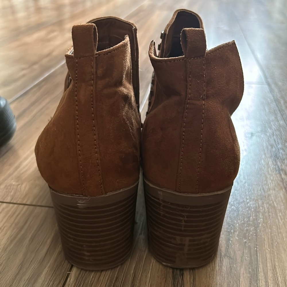 Slit side booties! - Picture 4 of 5